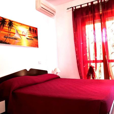 Apartamento Happy Mare Su Forti Exterior foto